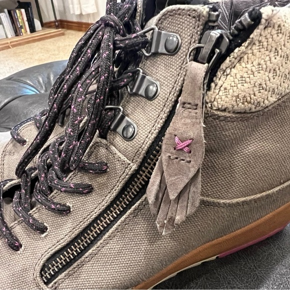 Cushe Gray Boho Sneak Canvas Ankle Boots Size 8 - Picture 4 of 11